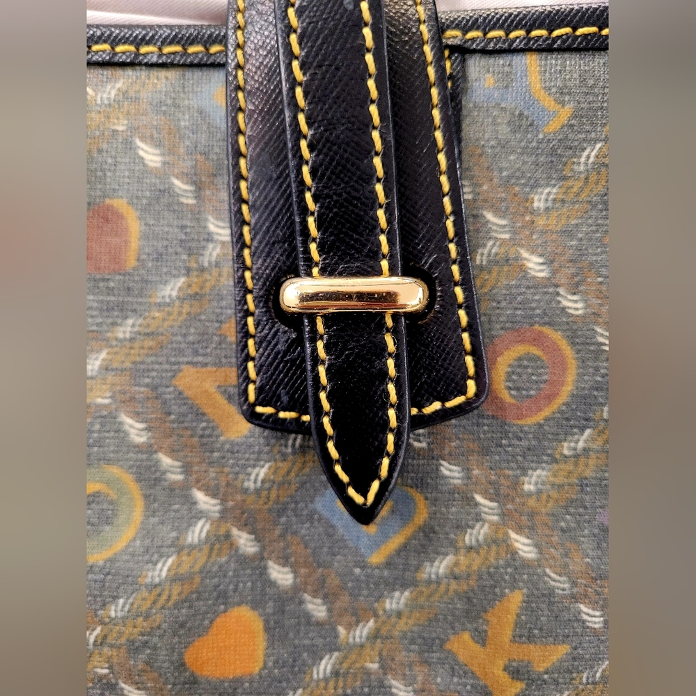 Dooney & Bourke Olive Green Tote - Picture 8 of 10